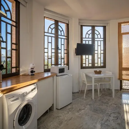 Conjunto De Antiguo Palacio Paris *